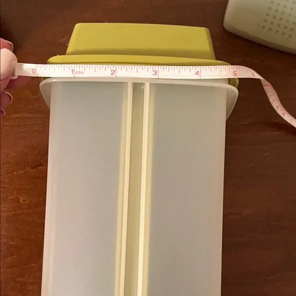 Tupperware Green and White Kitchen Storage Containers - Picture 8 of 11